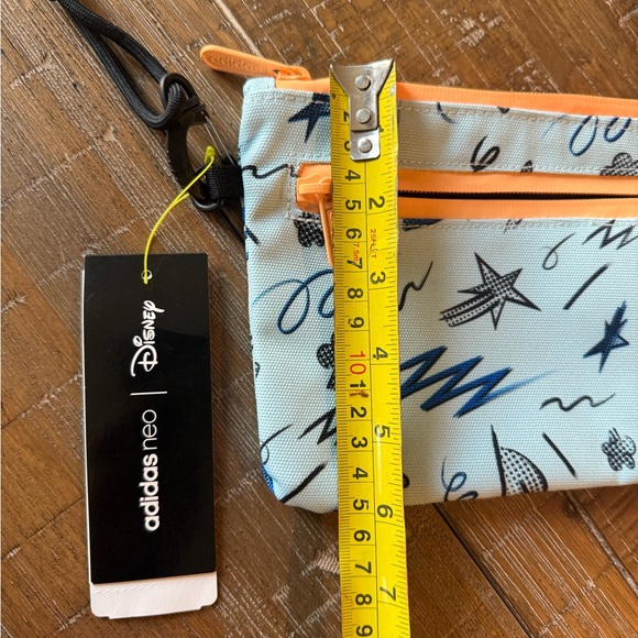 Mickey Mouse Adidas crossbody bag NEW - Picture 4 of 5